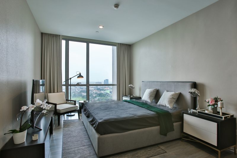 10-master bedroom